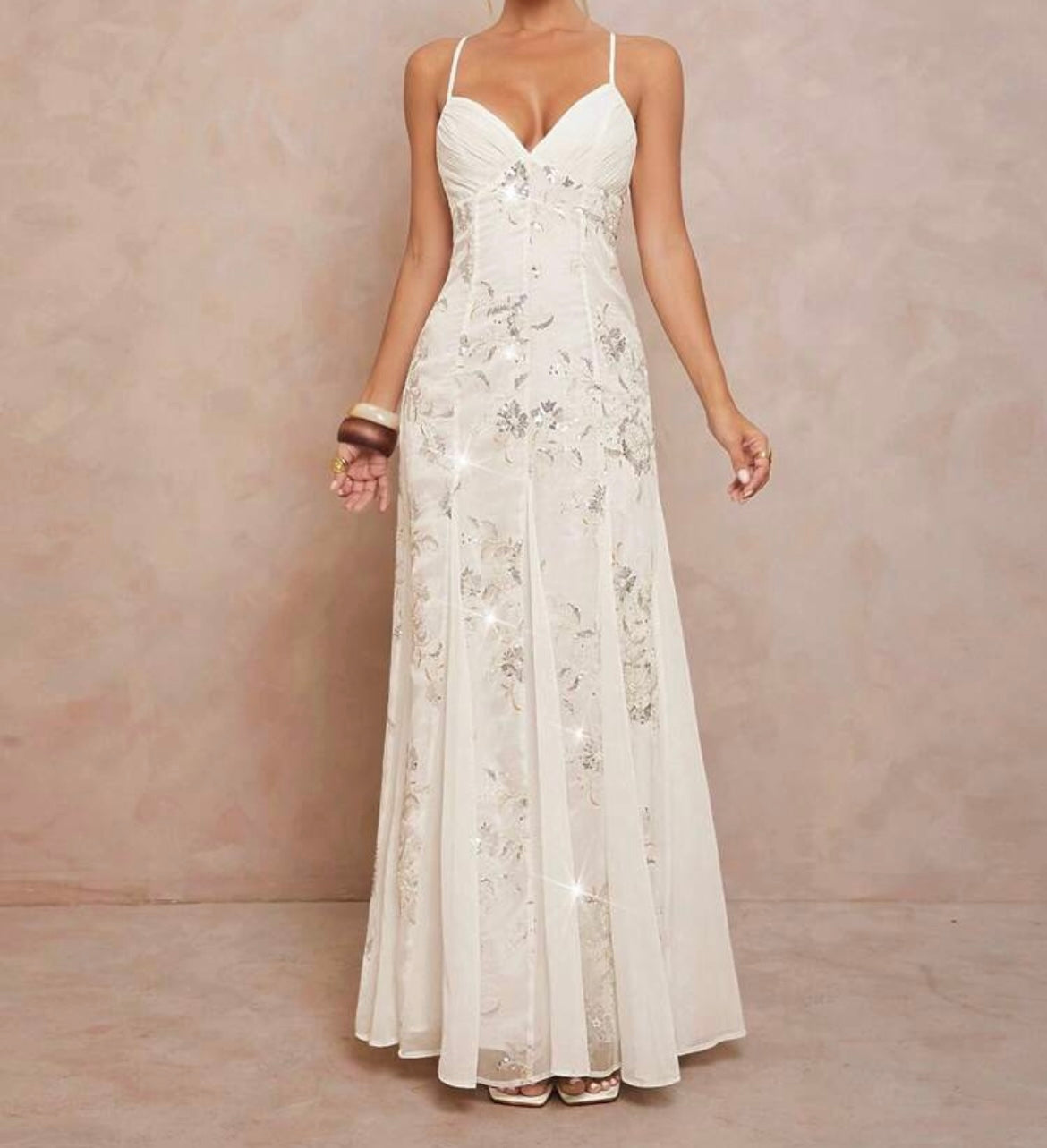 Robe taille ajustable par nœud, broderie de sequins et perles